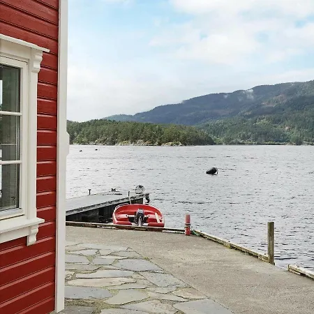 11 Person In Vakantiehuis Hebnes
