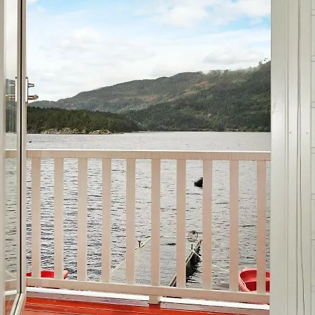 11 Person In Holiday home *